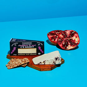I Am Nut OK - C’è Dairy? (Cheddary & Açaí) Wedge 120g