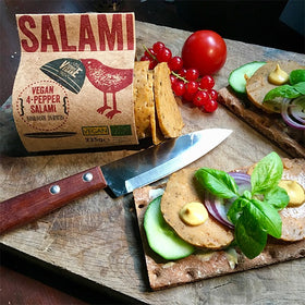Terra Vegane Salami - 4-Pepper Blocks 225g