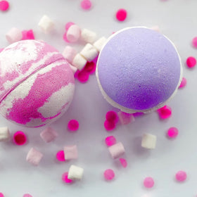 Full Mellow - Lady Berry Bath Bomb 200g